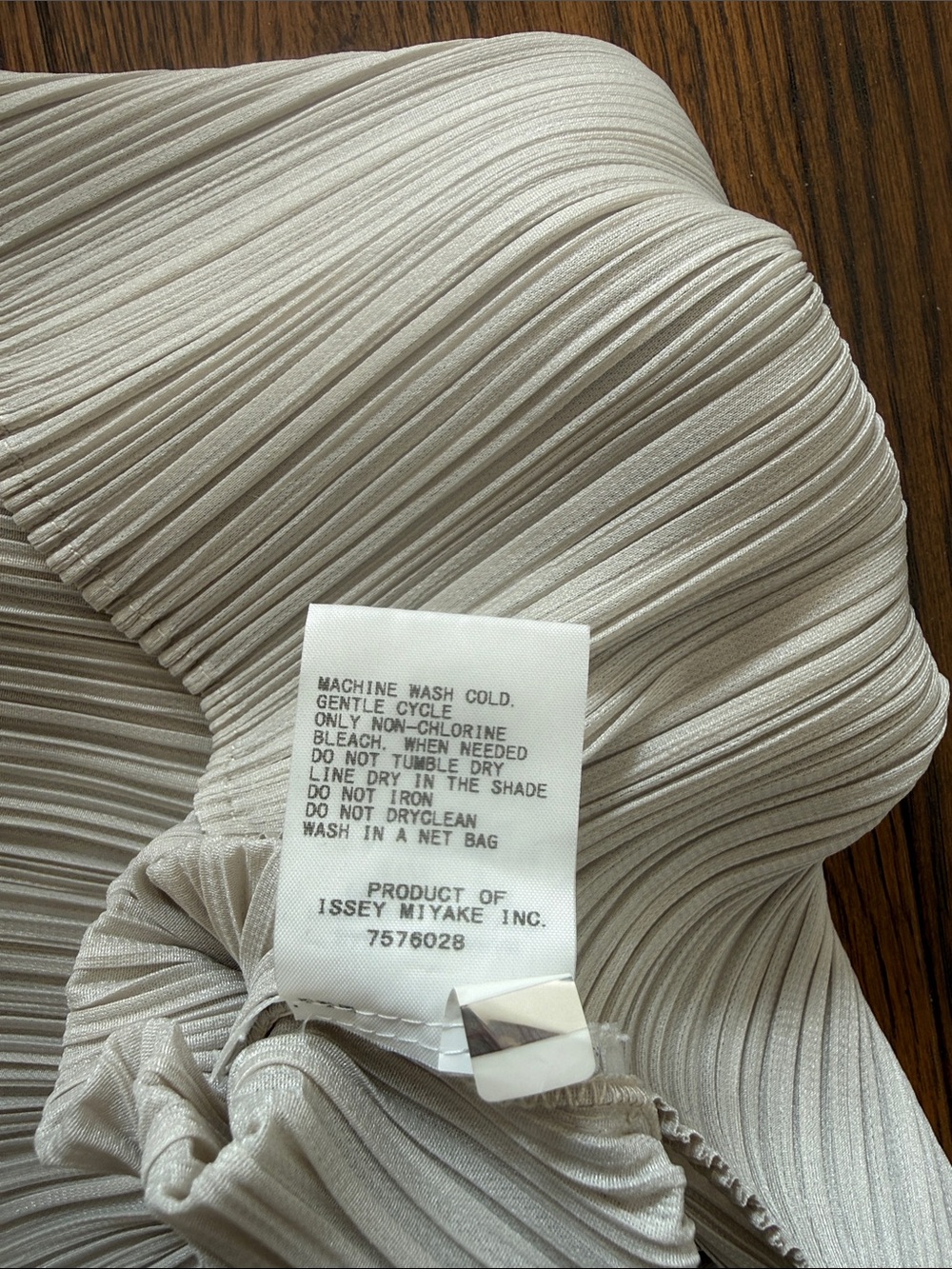 Pleats please issue Miyake Sleeveless Mock Neck Ribbed Tank Top - White - Picture 2 of 3